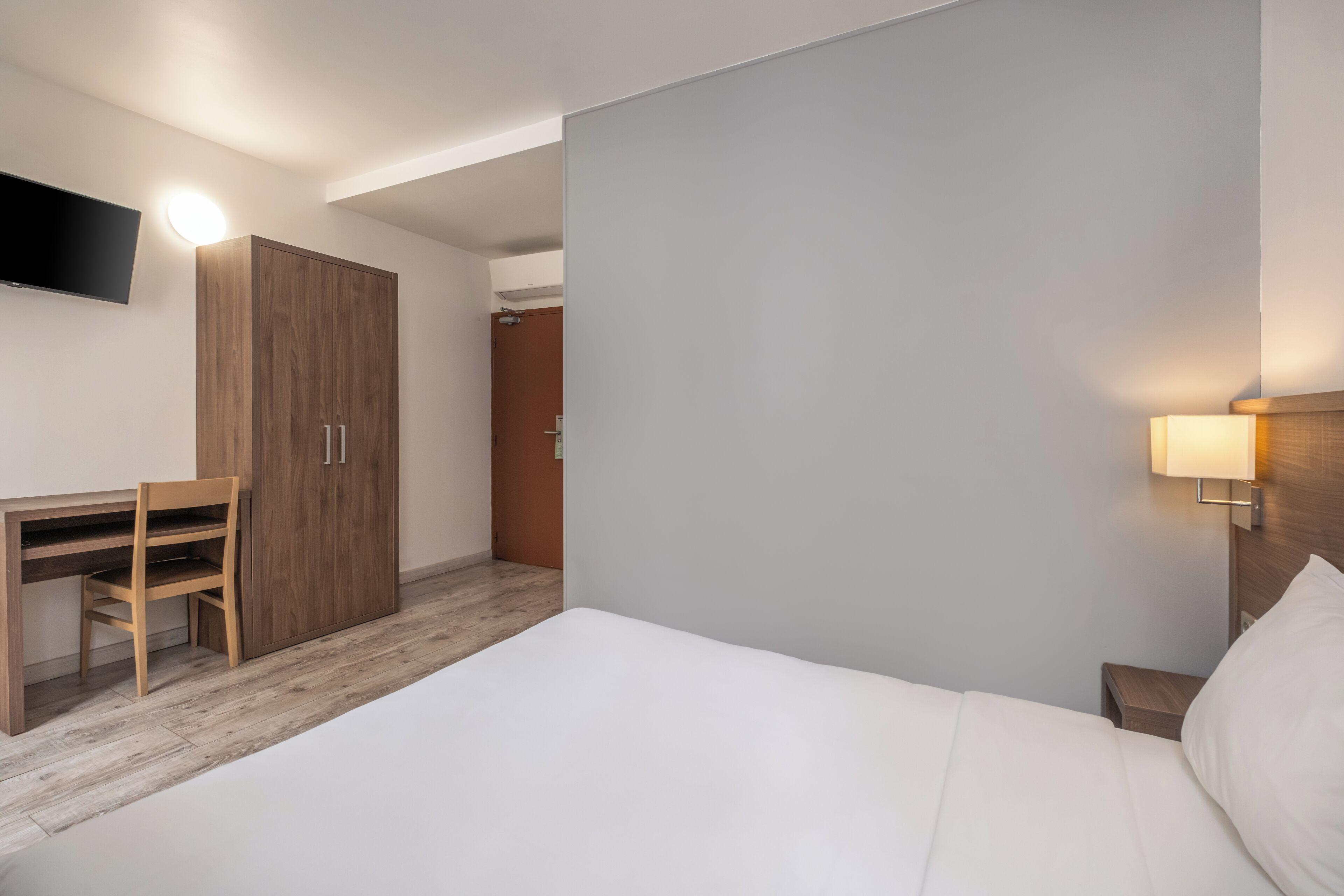 Hotel La Perle Montparnasse Paris