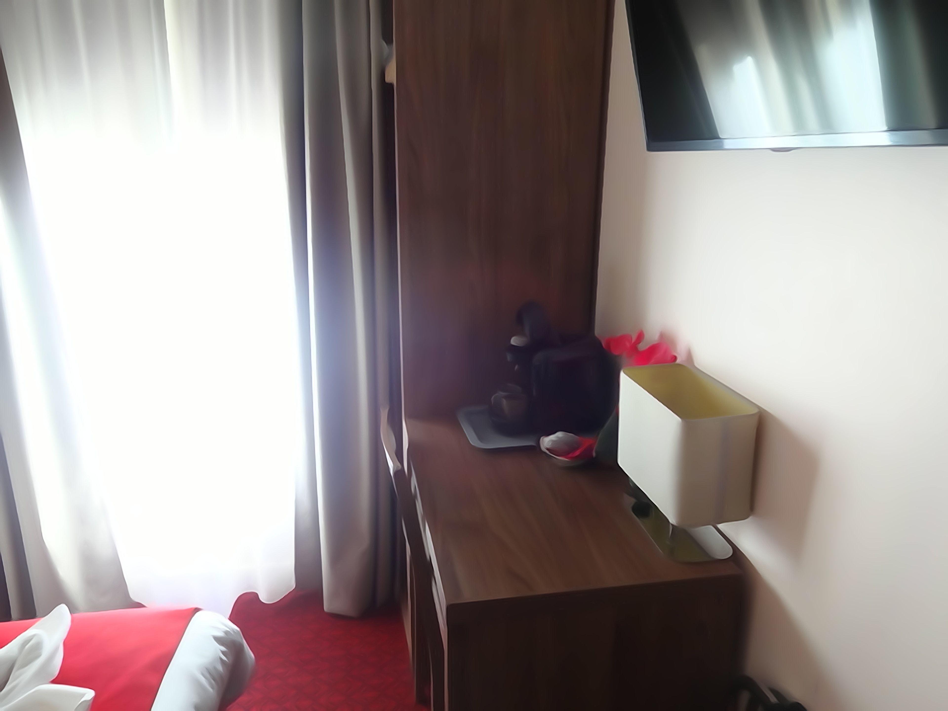 Hotel La Perle Montparnasse 2*