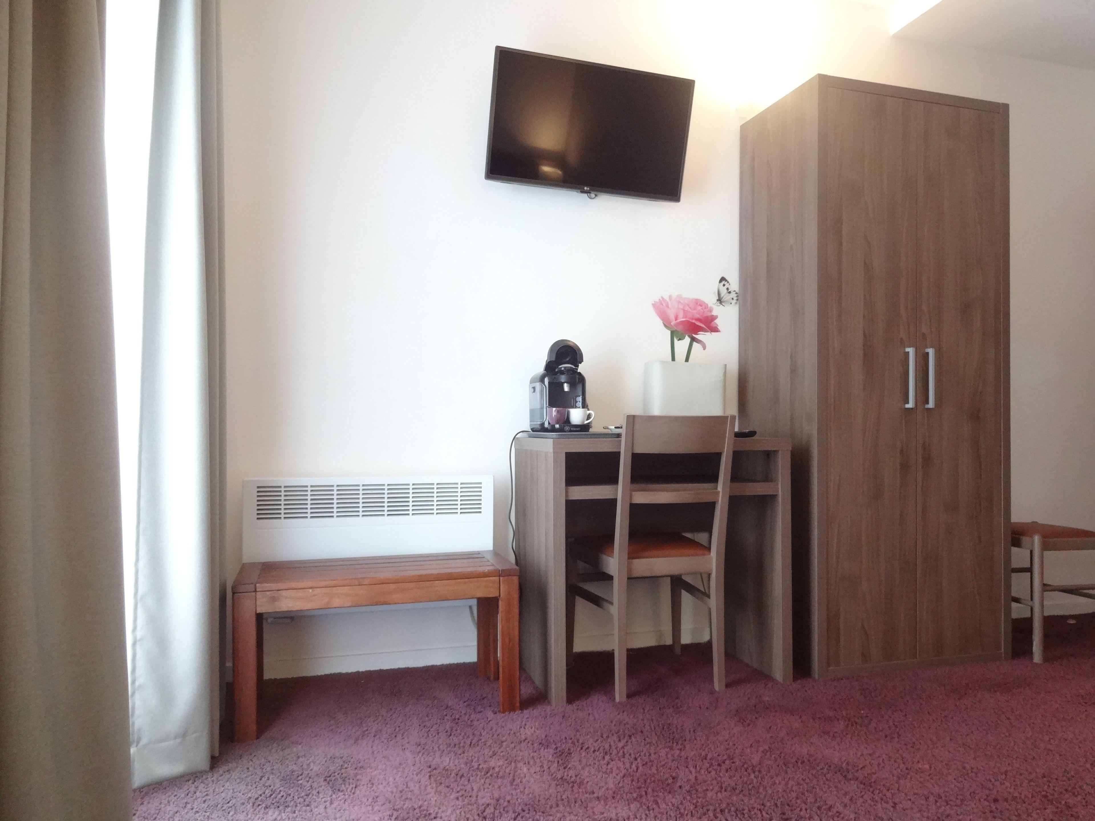 Hotel La Perle Montparnasse Paris