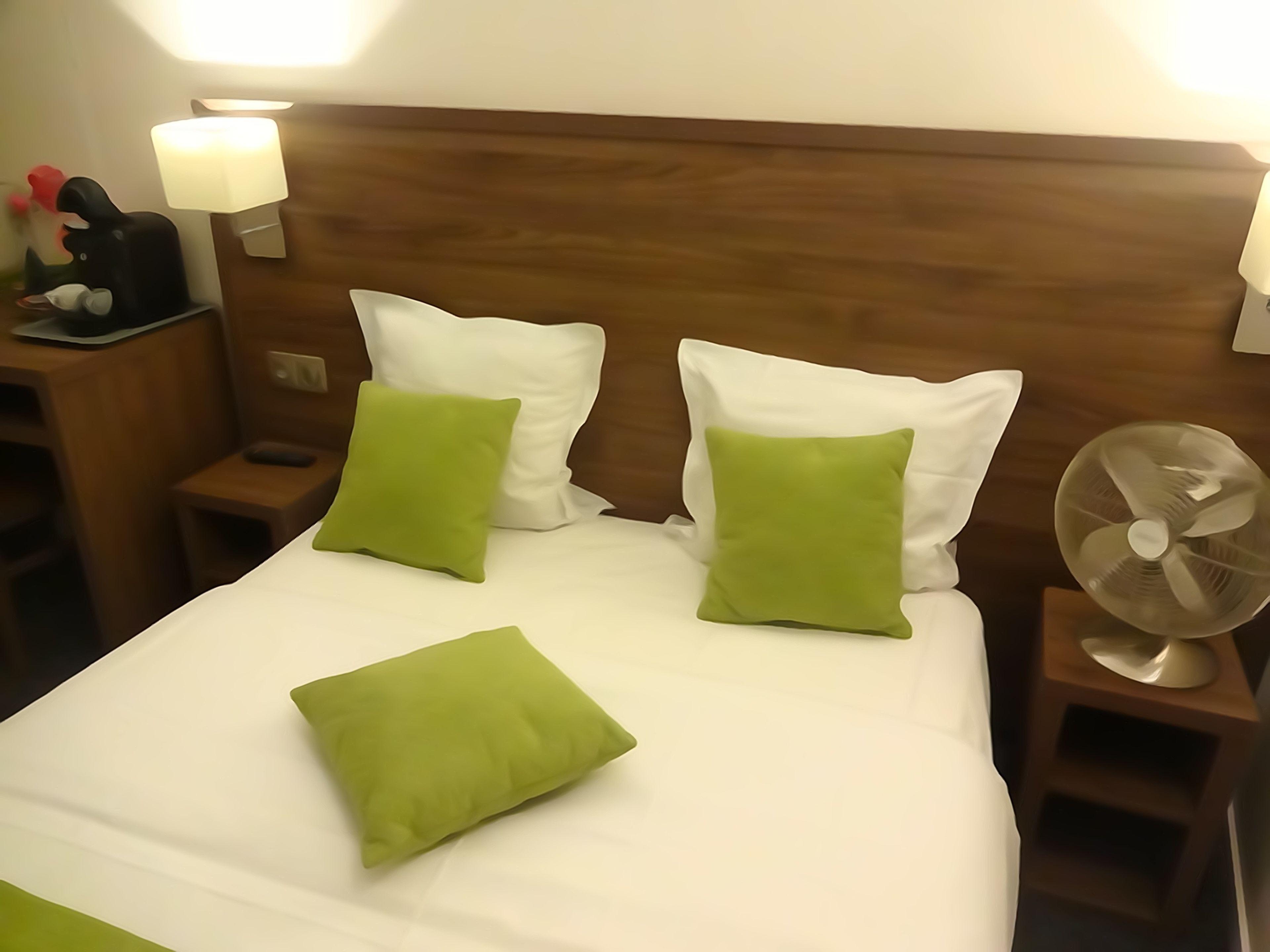 Hotel La Perle Montparnasse 2*