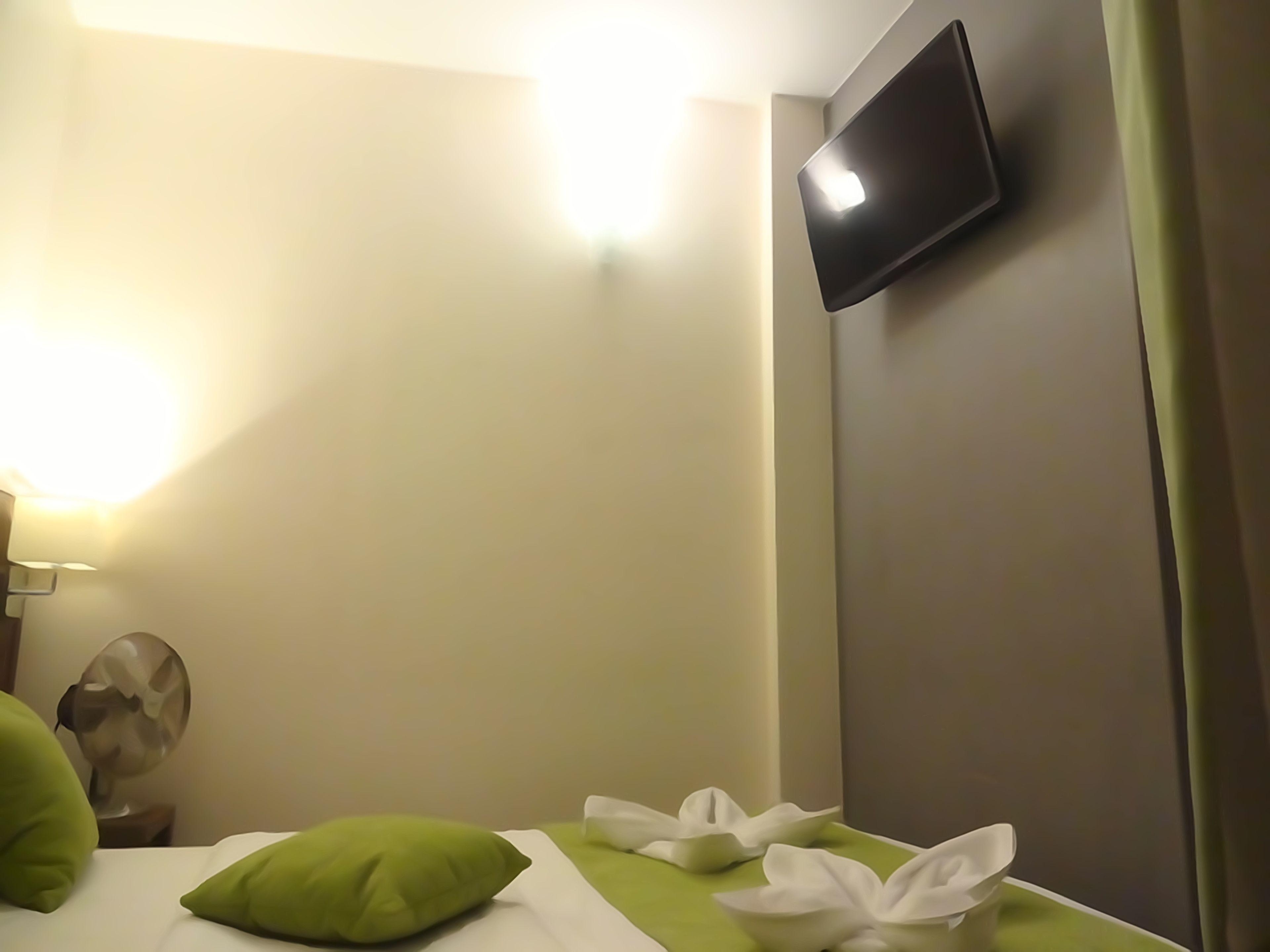 La Perle Montparnasse 2* Parigi