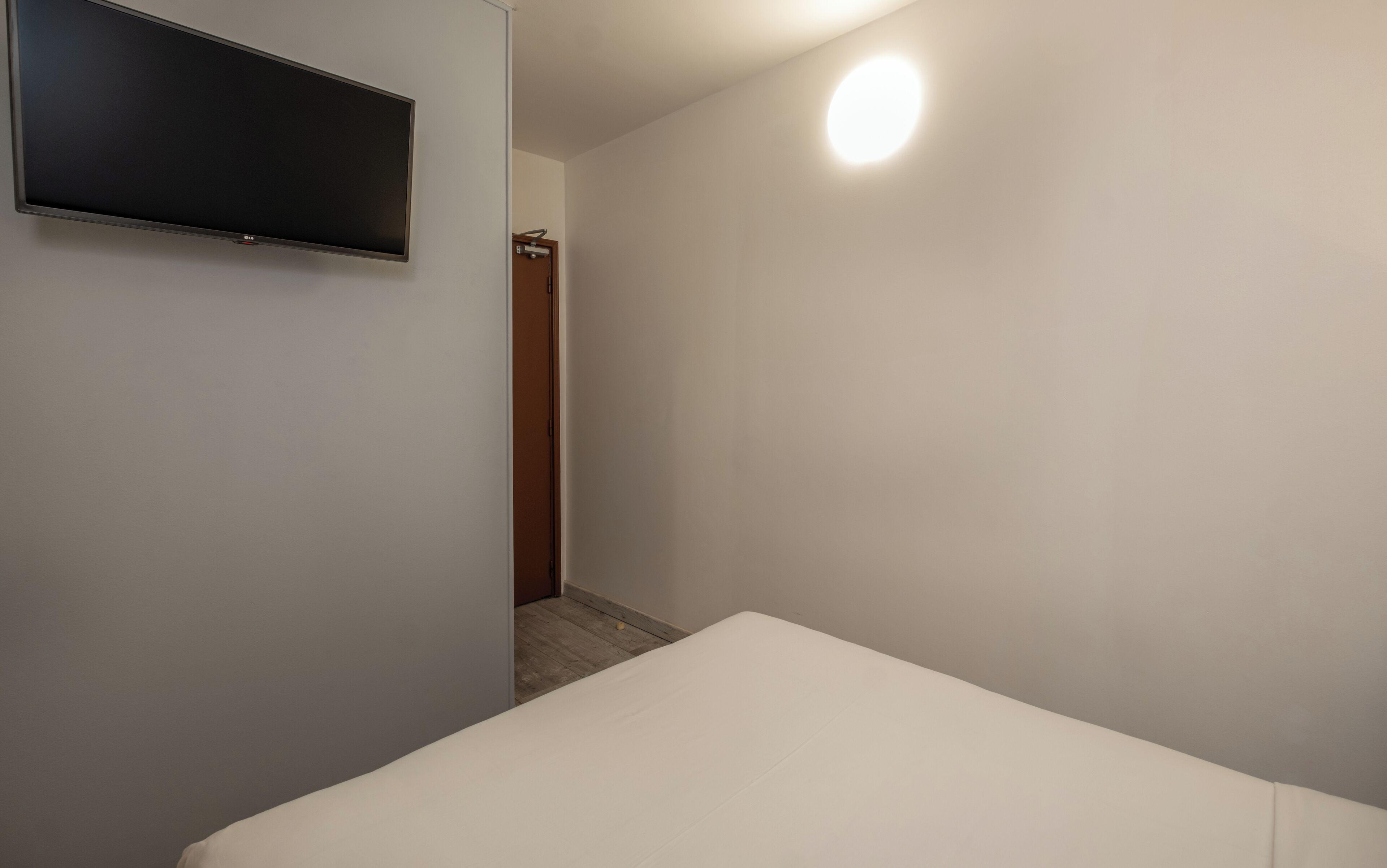 Hotel La Perle Montparnasse Parigi